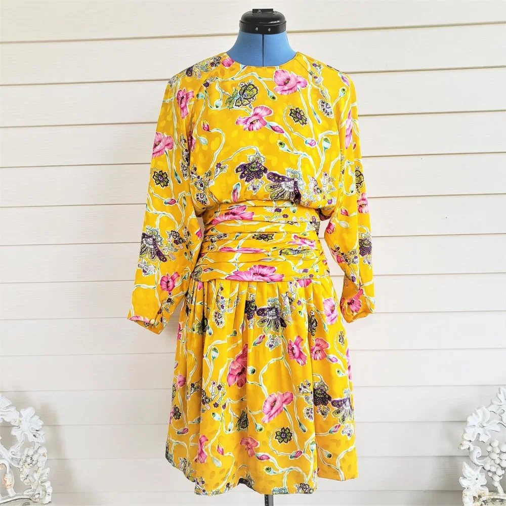 Vintage 80s/90s Luciano Choi 100% Silk Dress with matching scarf - Picture 3 of 15